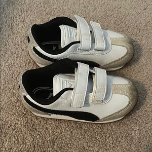 Puma White and Black Velcro Sneakers Retro Style
